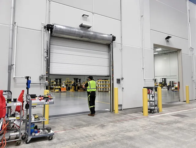 Commercial Repair service in Hialeah, FL